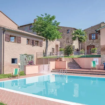 Casale Del Borgo 6 *