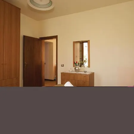 Casale Del Borgo 6 Querce (Lucca)